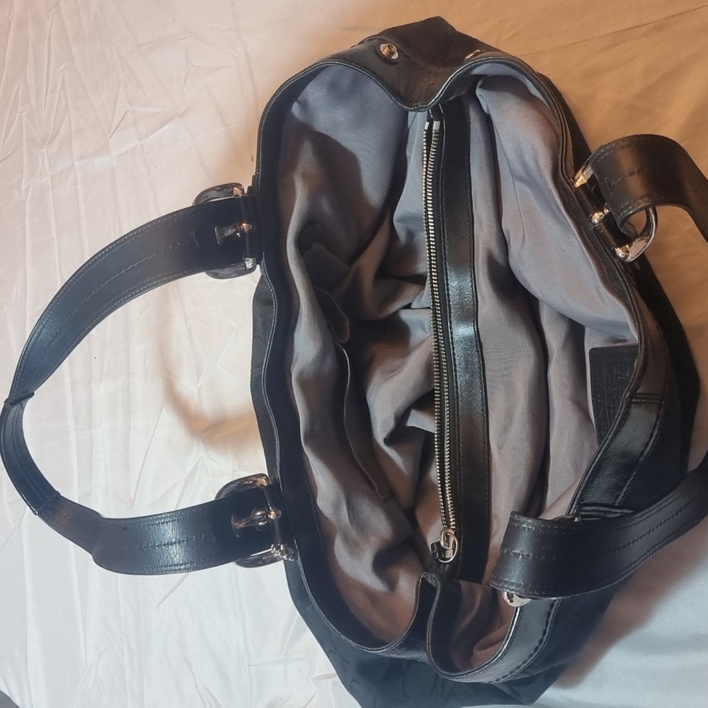Coach black hobo purse large size - Picture 6 of 7